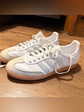 Women’s Samba sneakers